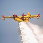 DHC-515 nabierze wodę w 12 sekund! To najlepszy samolot do gaszenia pożarów