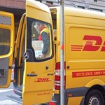DHL wstrzymuje dostawy części paczek do USA