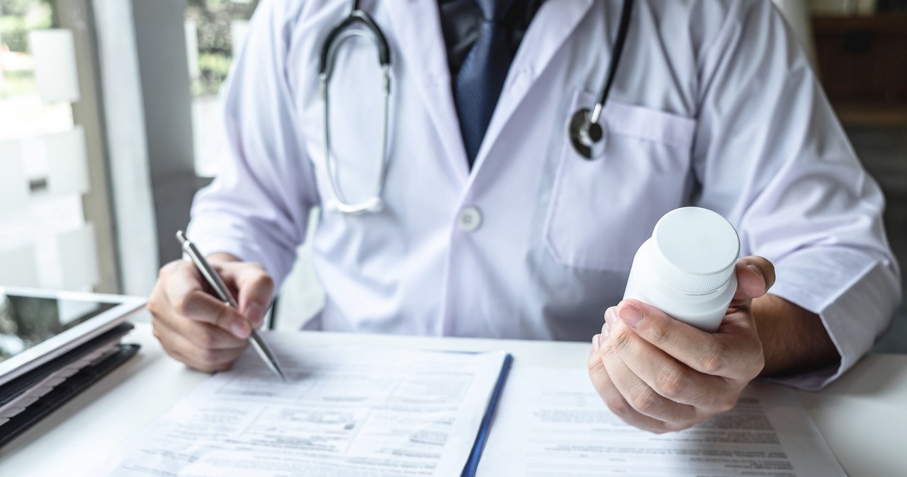 Diabetolog leczy nie tylko cukrzycę, zajmuje się tez zaburzeniami metabolicznymi i otyłością /123RF/PICSEL
