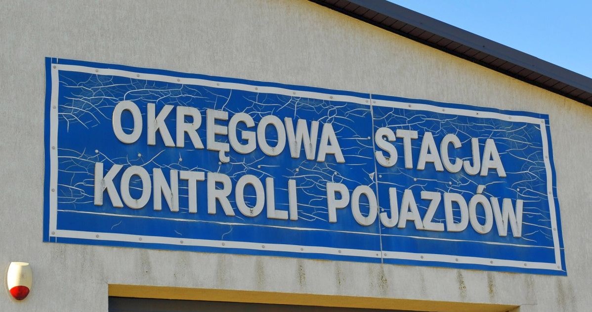 Diagnosta będzie mógł elektronicznie zatrzymać dowód rejestracyjny pojazdu /Fot. Gerard/REPORTER /East News