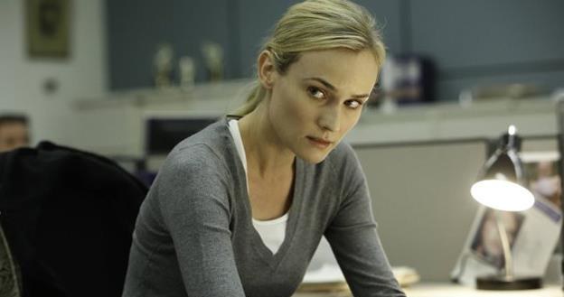 Diane Kruger jako Sonya Cross w scenie z serialu "The Bridge: Na granicy" /materiały prasowe