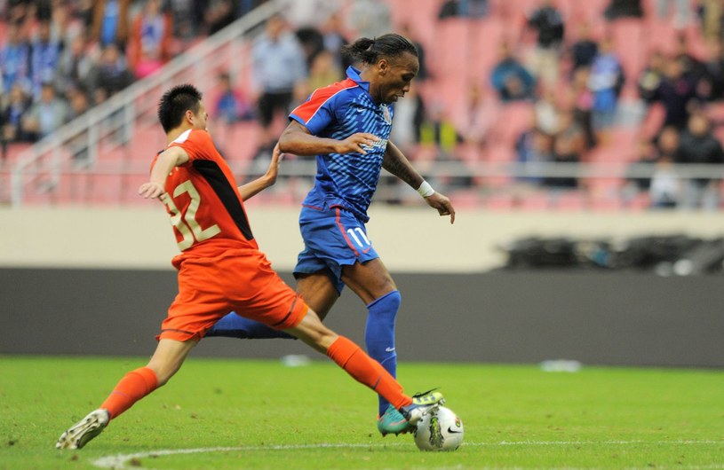 Didier Drogba w meczu ligi chińskiej /AFP