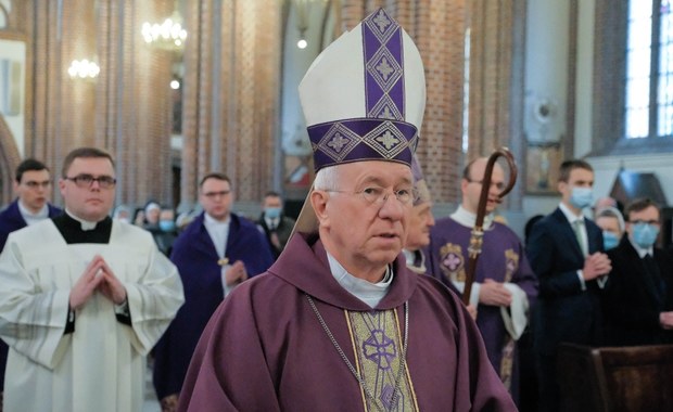 Diecezja łowicka cenzuruje Nuncjaturę Apostolską. Dotarliśmy do instrukcji dla duchownych