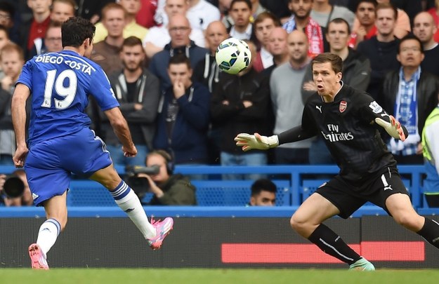 Diego Costa i Wojciech Szczęsny /PAP/EPA/ANDY RAIN /PAP/EPA