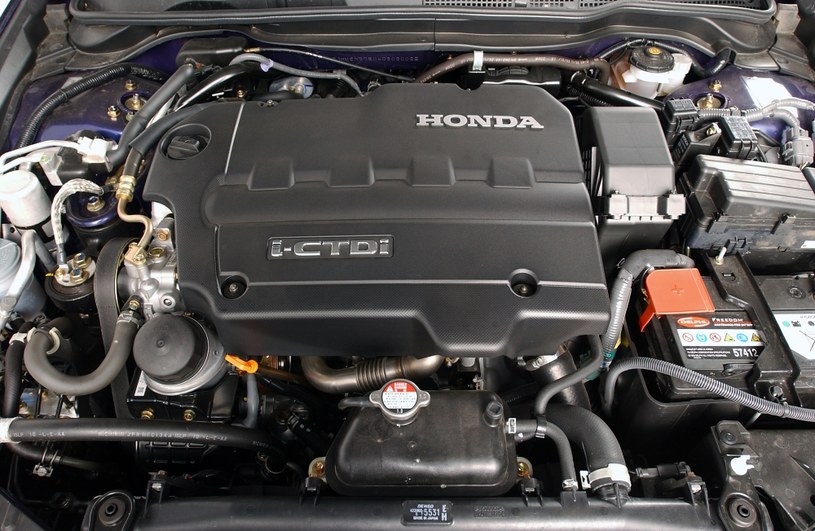 Używane Honda Accord VII, Toyota Avensis II Motoryzacja