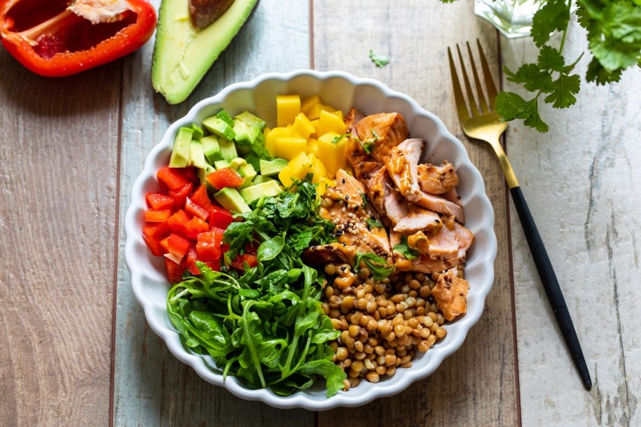 Dieta 90-30-50: Jak schudnąć bez głodzenia się? Oto szczegóły najnowszego hitu wśród trendów żywieniowych! /Shutterstock