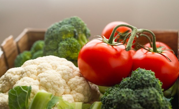 Dieta antynowotworowa w praktyce - jakie warzywa i owoce wybrać?