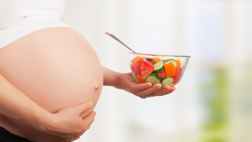 Dieta kobiet w ciąży ma duży wpływ na dziecko /123/RF PICSEL