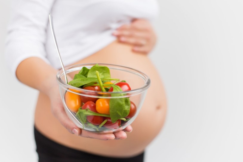 Dieta kobiety w ciąży nie musi być monotonna /123RF/PICSEL
