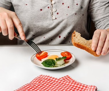 Dieta na dobry sen. Co jeść, a czego nie jeść przed snem?