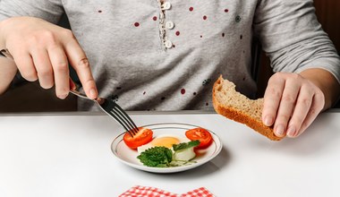 Dieta na dobry sen. Co jeść, a czego nie jeść przed snem?