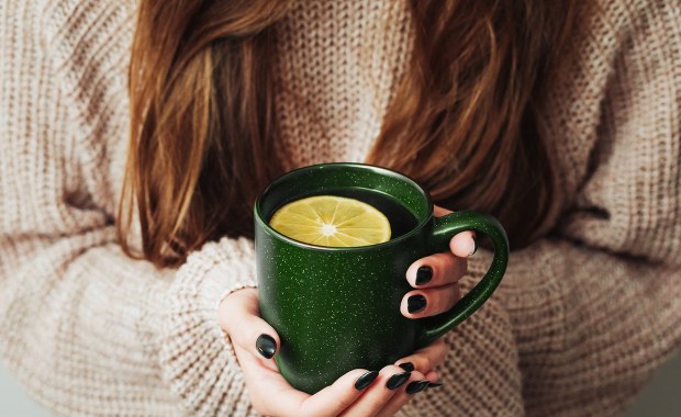 Dieta rozgrzewająca i wzmacniający prysznic - to pomoże, gdy zimno i mróz