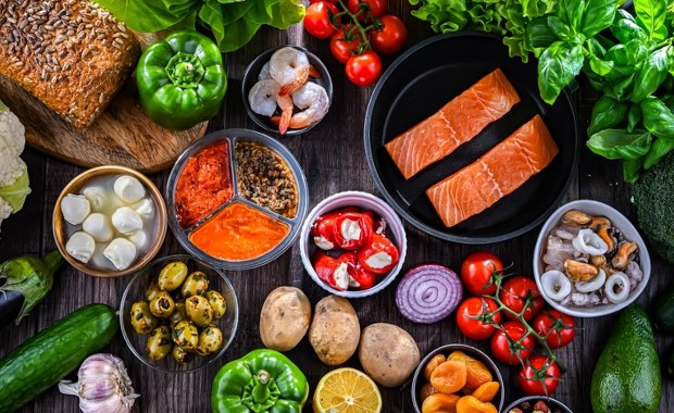 Dieta śródziemnomorska może zmniejszać genetyczne ryzyko choroby Alzheimera 