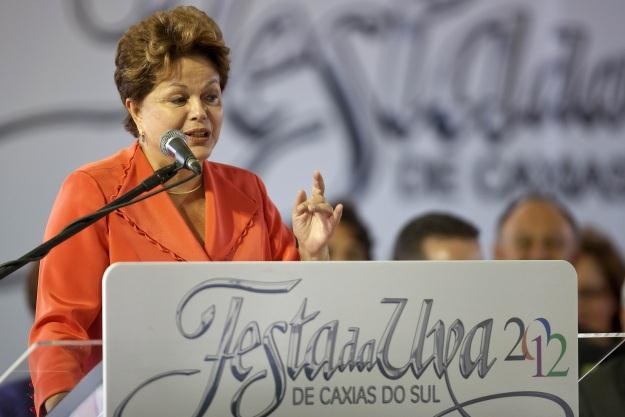 Dilma Rousseff, prezydent Brazylii, to po jej zwycięstwie powstał wpis na Twitterze /AFP