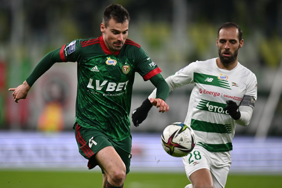 Dino Stiglec (Śląsk Wrocław) i Flavio Paixao (Lechia Gdańsk) /Marcin Gadomski /PAP