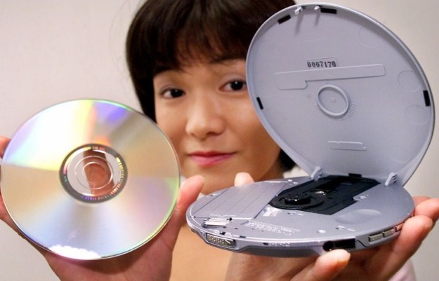 Discman - nie tak popularny jak Walkman, ale to nadal był sukces tej japońskiej firmy /AFP