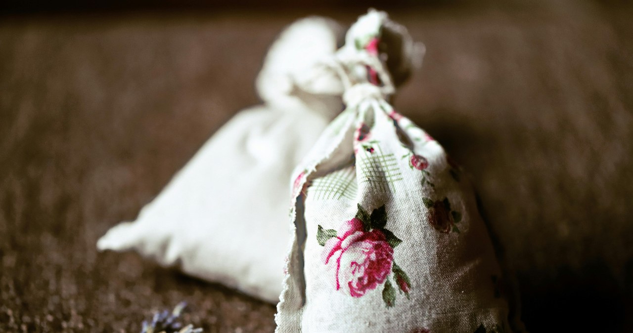 DIY saszetki zapachowe z soli kąpielowej / Christina & Peter /pexels.com