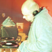 DJ 600 Volt