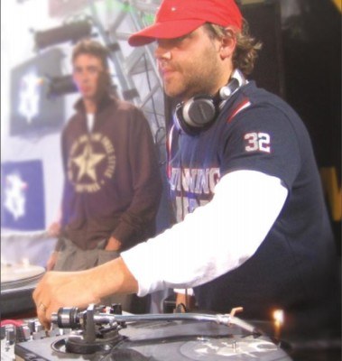 DJ Kris /