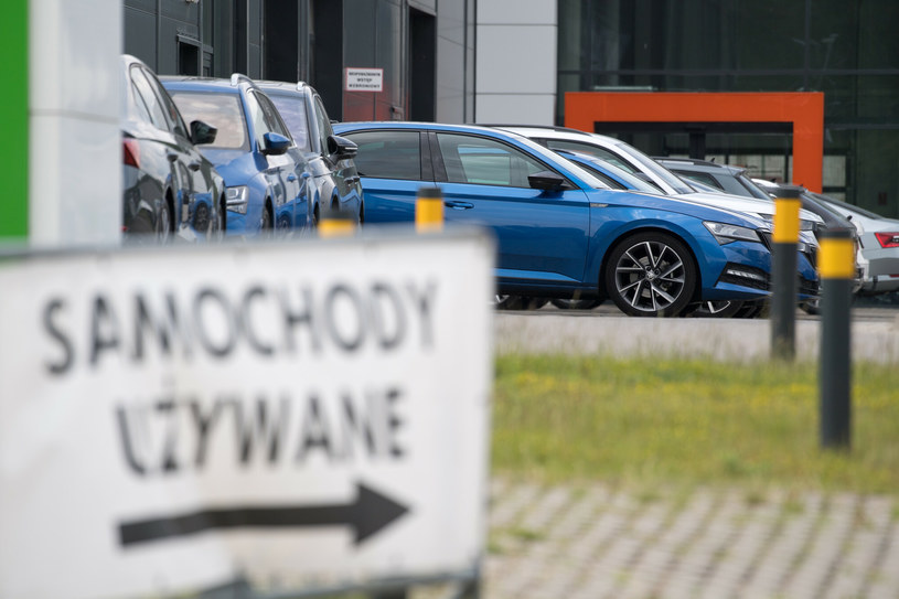 Dla kupujących najważniejszy jest stan techniczny samochodu. Cena ma dużo mniejsze znaczenie /Wojciech Stróżyk /Reporter
