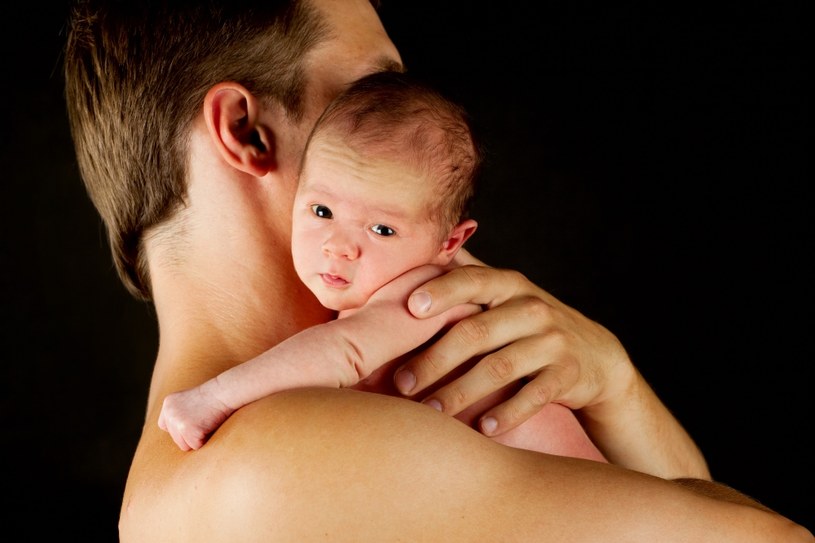 Dla prawidłowego rozwoju dziecka ojciec jest niezbędny /123RF/PICSEL