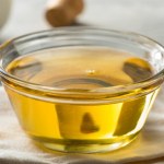 Dla seniorów jest jak naturalne lekarstwo. Ten olej chroni serce, pomaga w zasypianiu i poprawia pamięć