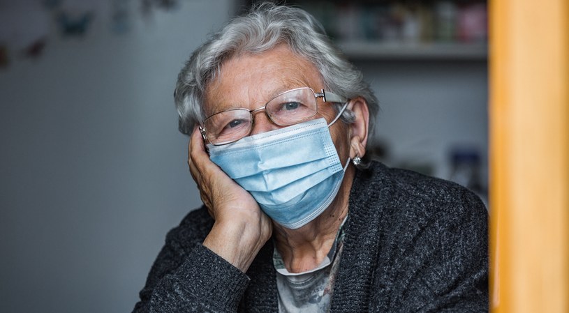 Dla wielu seniorów w pandemii samotność stała się jeszcze bardziej dotkliwa /123RF/PICSEL