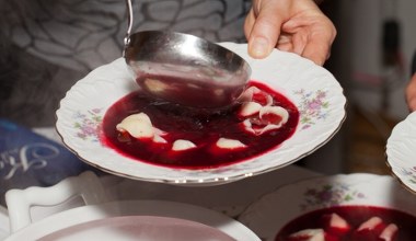 Dlaczego barszcz traci kolor podczas gotowania? Pokrój i dodaj na koniec, będzie rubinowy i klarowny