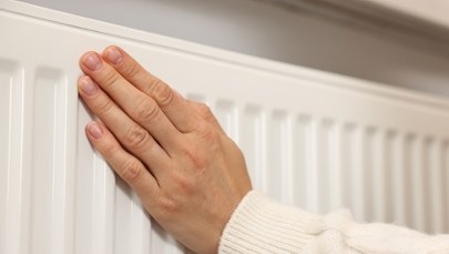 Dlaczego kaloryfer nie grzeje? Wystarczy 10 minut, aby to naprawić