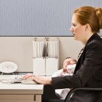 Dlaczego Kopciuszek nie awansuje, a Macocha zagarnia premię?