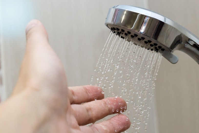 Dlaczego poranny prysznic może zwiększyć twoje zdrowie psychiczne? /123RF/PICSEL