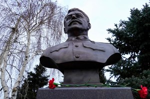 Dlaczego Putin czci Stalina