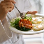 głód Dlaczego twój brzuch burczy tuż po przebudzeniu? Powód może zaskoczyć