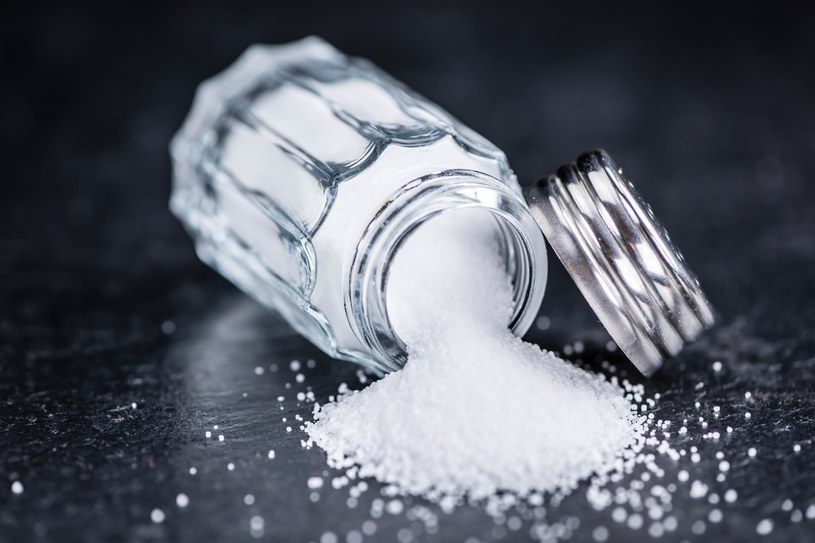 Dlaczego warto odstawić sól? /123RF/PICSEL