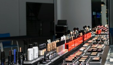 Dlaczego warto robić zakupy w drogerii internetowej?