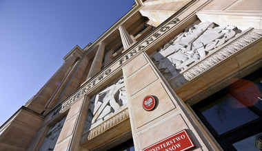 Dług publiczny wzrośnie do 64,7 proc. PKB, czyli ponad 1,5 bln zł