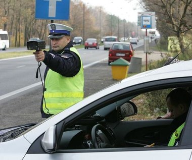 Długi czerwcowy weekend. Policja ostrzega kierowców