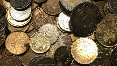 Długi emerytów. Rekordzista ma ponad 8 mln zł do oddania