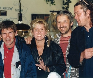 - Długo mieszkałem w Warszawie i znali mnie w każdym lokalu nocnym. To na szczęście przeszłość. Od dwudziestu kilku lat jestem niepijącym alkoholikiem - Lech Dyblik przyznawał w 2014 roku w rozmowie z Polską Agencją Prasową.

 