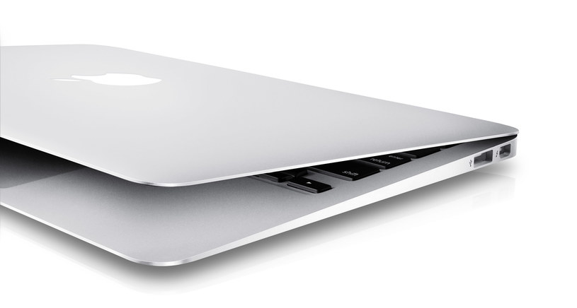 Długo oczekiwany MacBook Air z ekranem Retina w sprzedaży dopiero na początku 2015 r.? /materiały prasowe