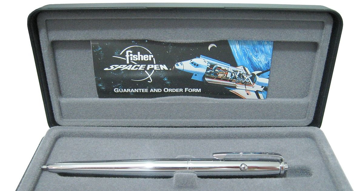 Długopis Fisher Space jest niezwykle elegancki /Wikipedia