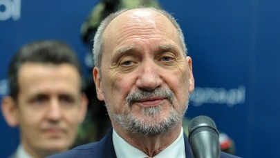 Długopisy MON mają ciąć, świecić i wybijać szyby. Resort wyda na nie 83 tys. zł