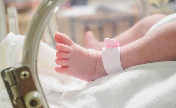 Dłuższe urlopy dla mam wcześniaków? Dzisiaj kolejny krok w tej sprawie