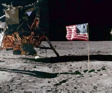 Dmitrij Rogozin ogłosił, że Amerykanie nie wylądowali na Księżycu