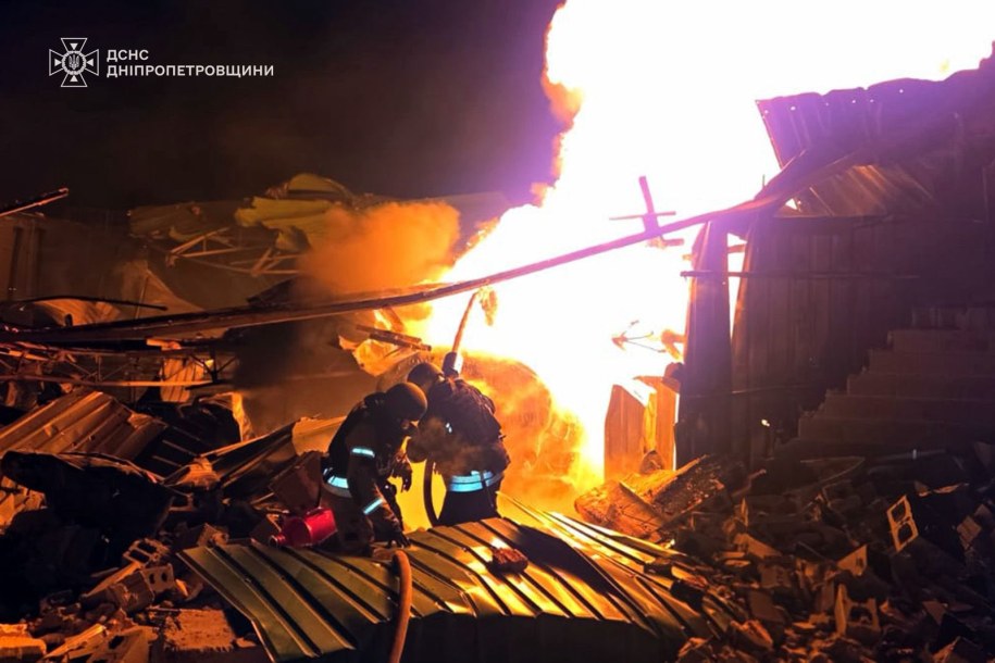 Dniepr w czasie rosyjskiego ataku, 3 lutego 2026 roku /Państwowa Służba Ratownicza Ukrainy /