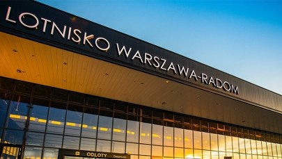 Do 15 maja darmowe przejazdy shuttle busami między Okęciem a lotniskiem w Radomiu