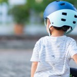 Do 16. roku życia na rowerze i hulajnodze tylko w kasku. Sejm zagłosował