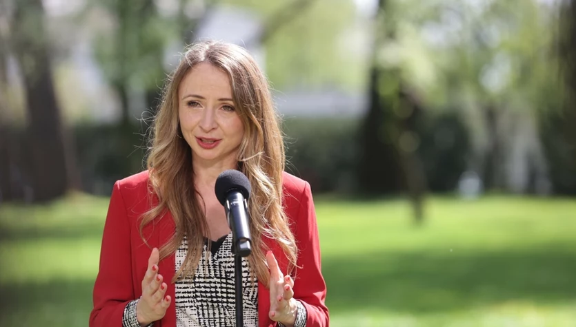 Do 20 tys. zł na pracownika. Rząd podał szczegóły skróconego czasu pracy