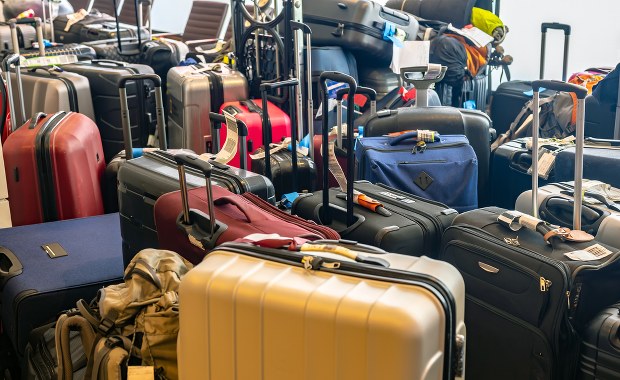 Do 500 zł kary za zostawienie bagażu na stacji metra 