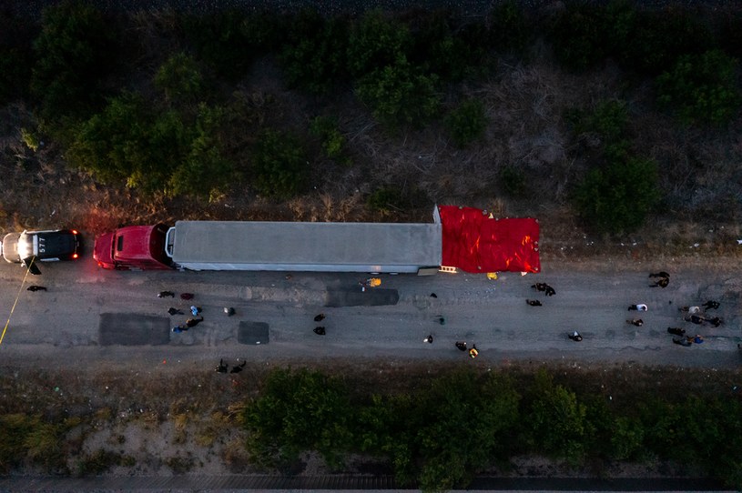 Do 51 wzrosła liczba zmarłych imigrantów w rozgrzanej upałem ciężarówce /AFP